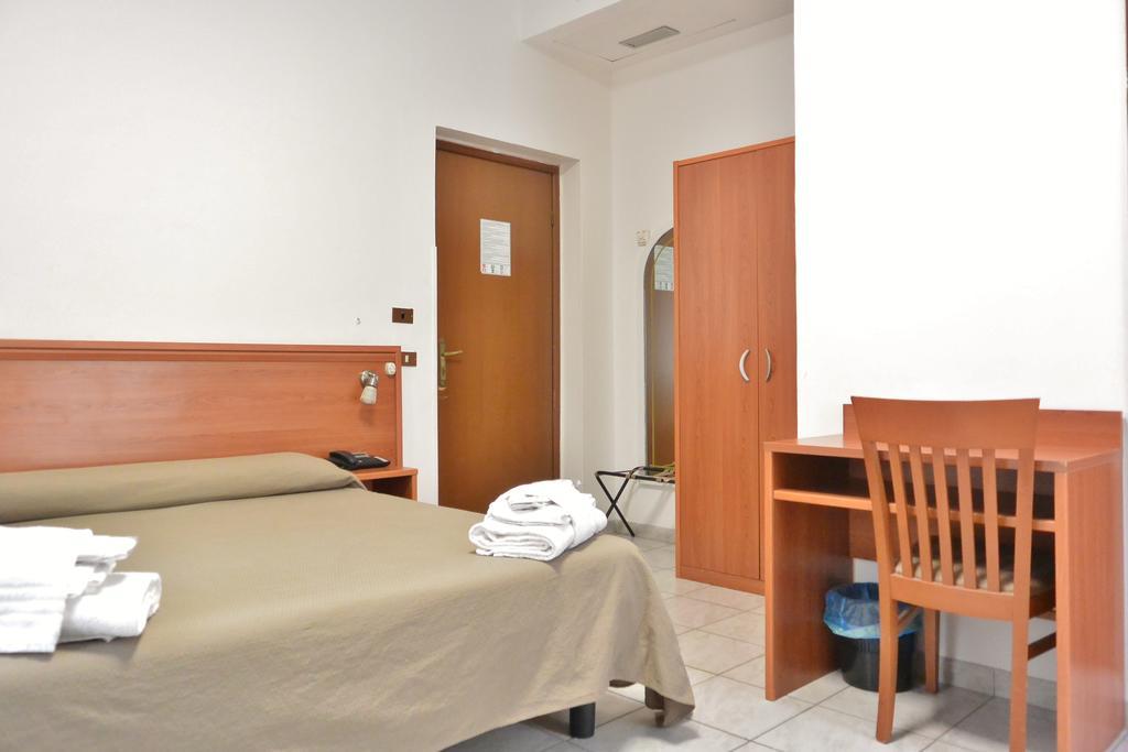 Hotel Trentina Μιλάνο Εξωτερικό φωτογραφία